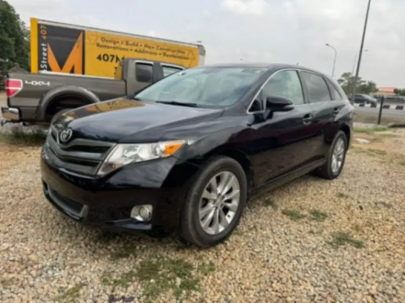 Toyota Venza   - 2013