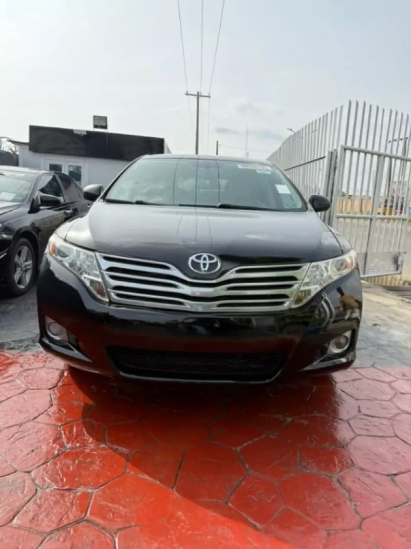 Toyota Venza   - 2010