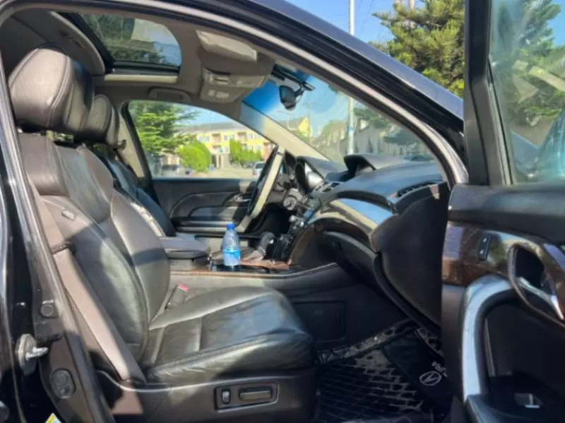 Acura MDX   - 2011