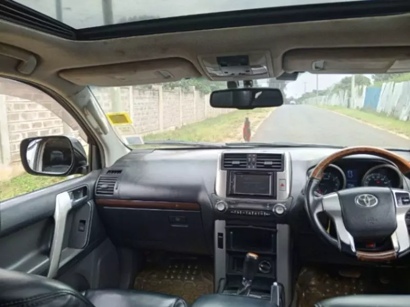 Toyota Land Cruiser   - 2015