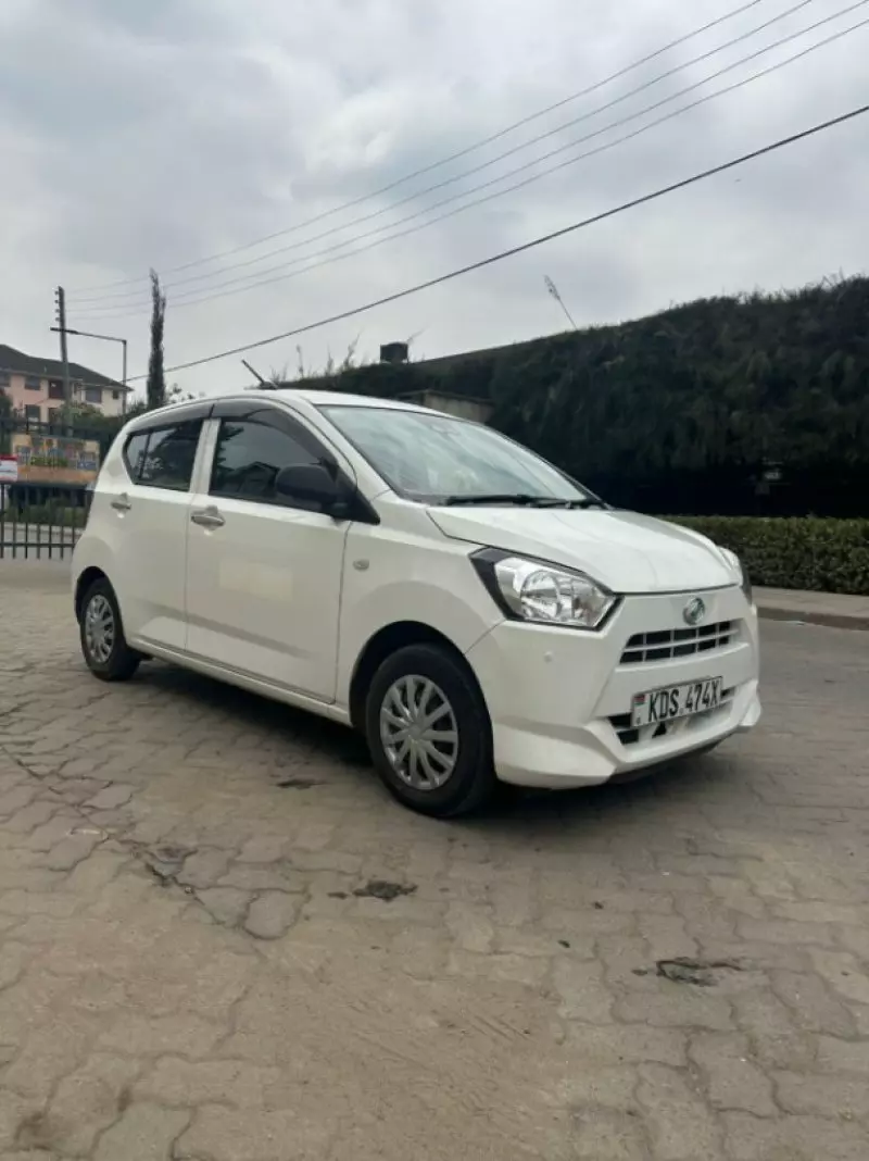 Daihatsu Mira    - 2018
