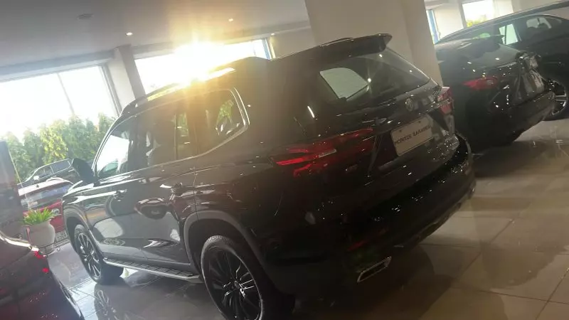 MG MG RX8	SUV 4X4 -7 places- 2,0L Turbo - version luxe