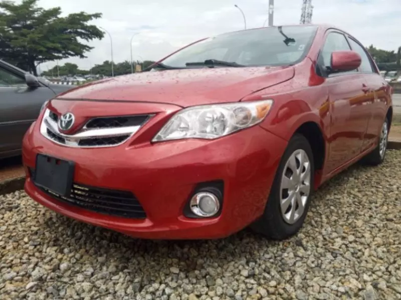 Toyota Corolla   - 2012