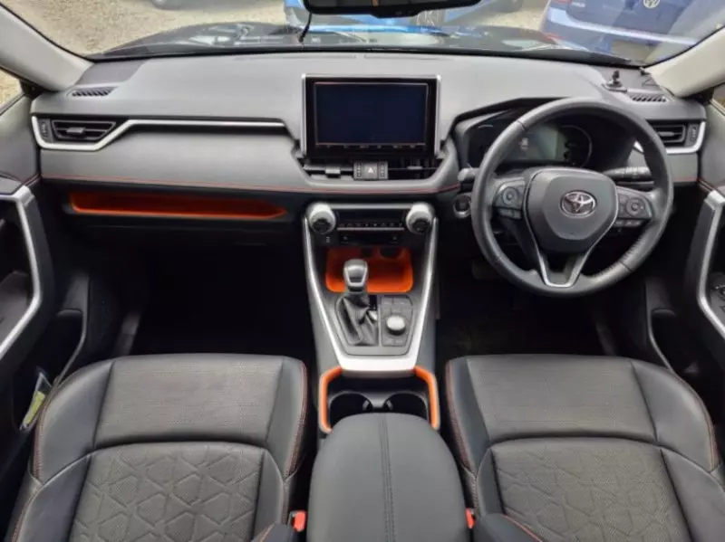 Toyota RAV 4   - 2019