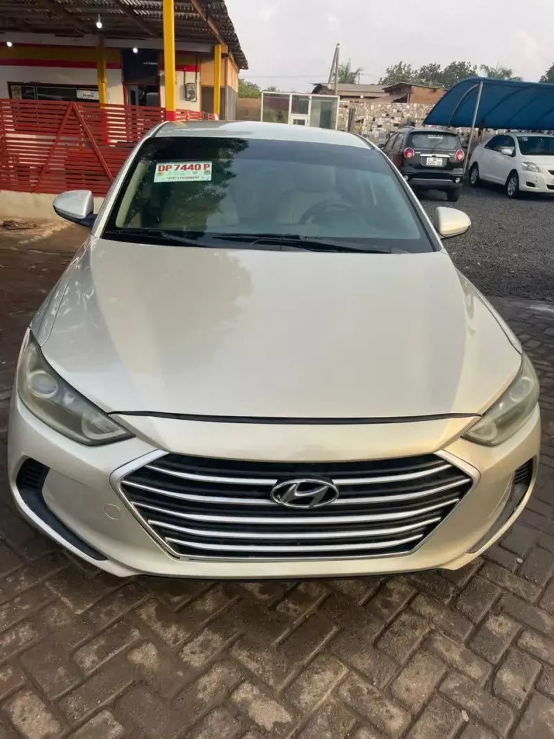 Hyundai Elantra   - 2017