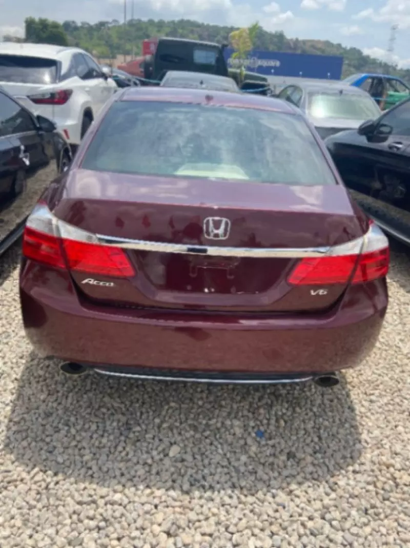 Honda Accord   - 2013