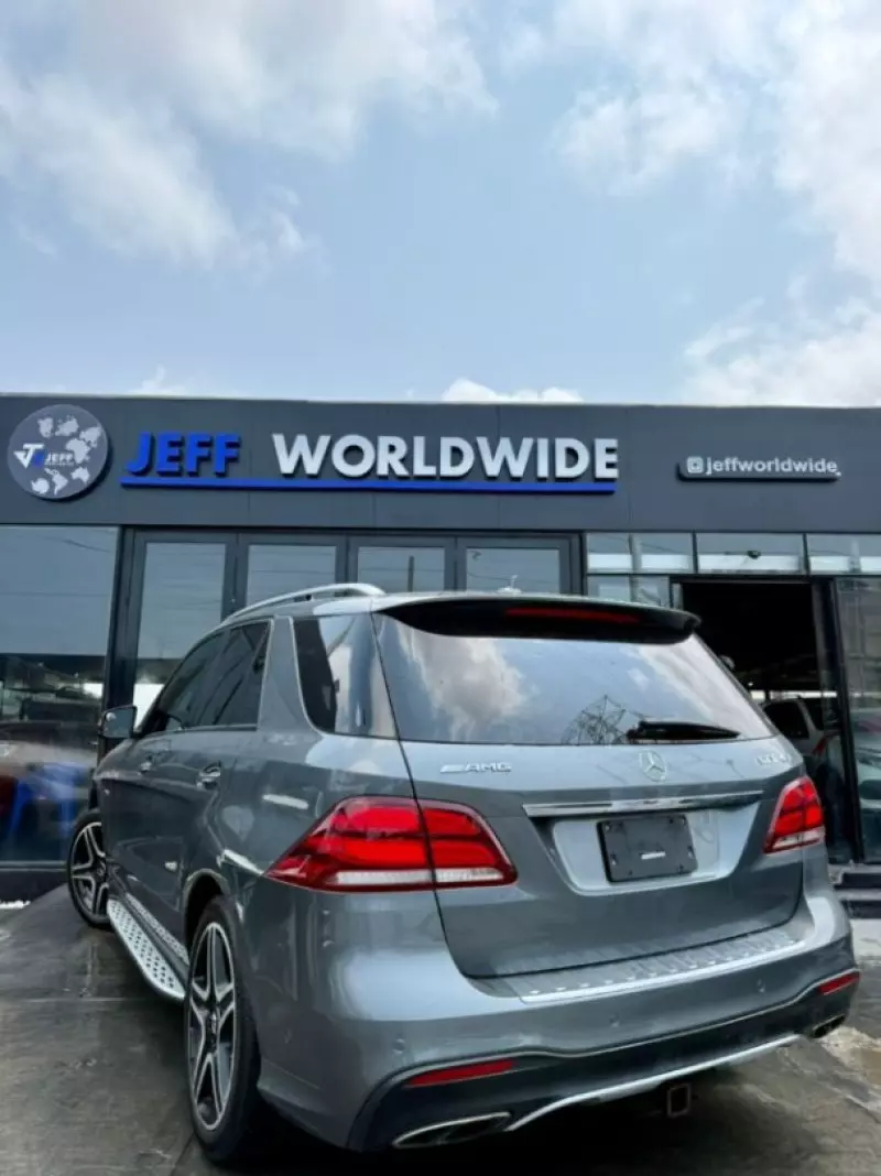 Mercedes-Benz GLE 43 AMG   - 2017
