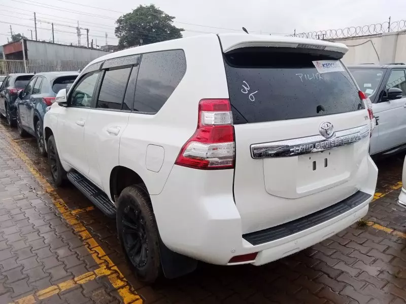 Toyota Landcruiser Prado   - 2018
