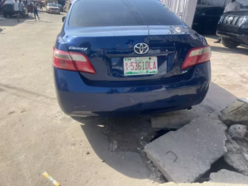 Toyota Camry   - 2007