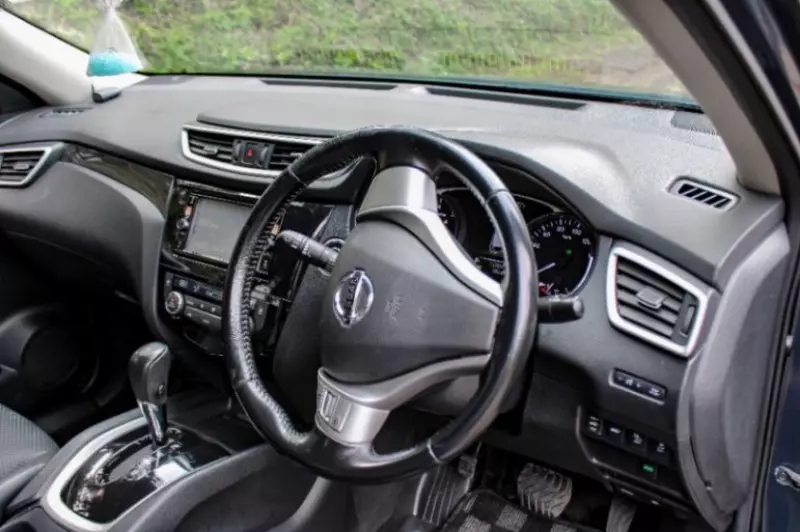 Nissan X- trail   - 2016