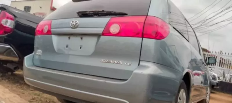 Toyota Sienna