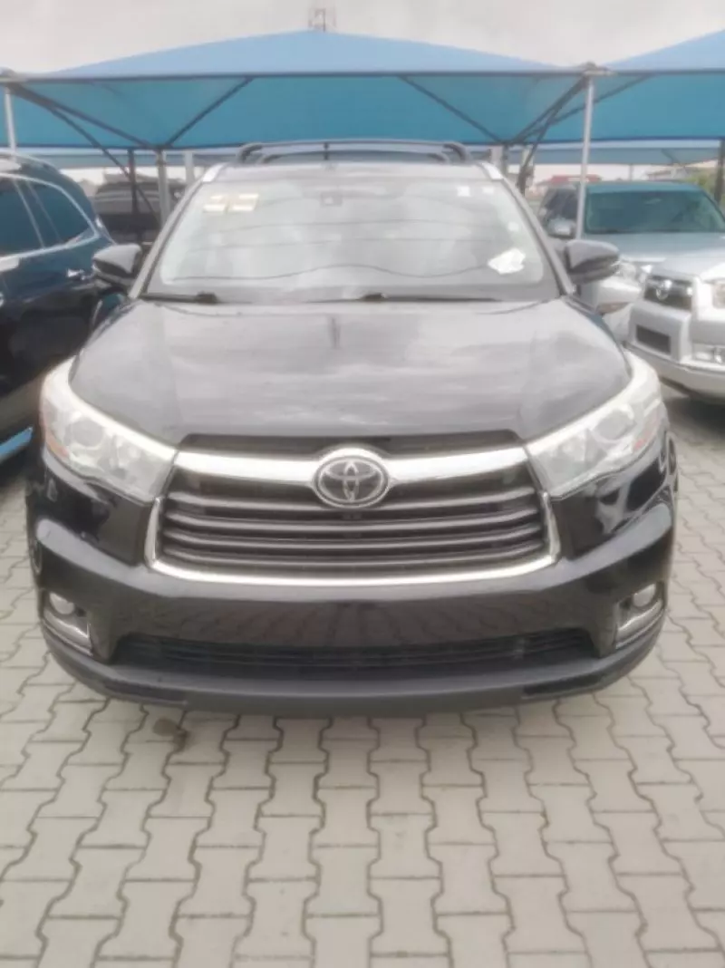 Toyota Highlander   - 2014
