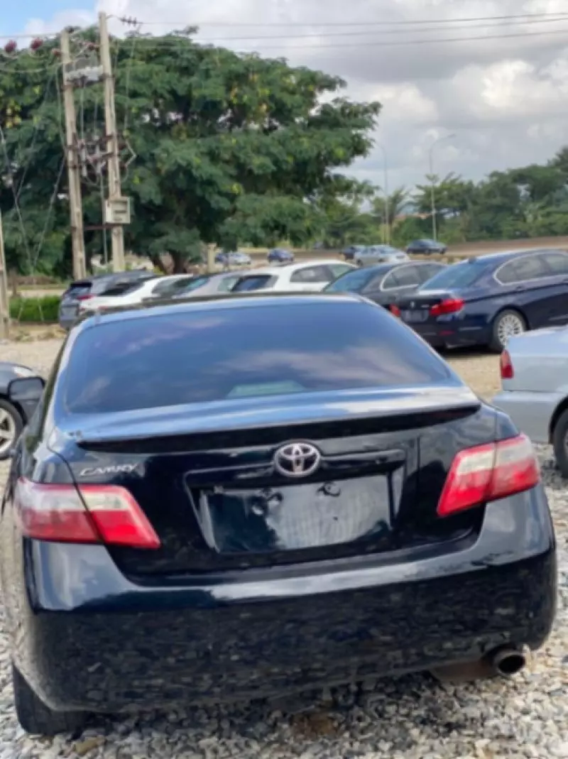 Toyota Camry   - 2007