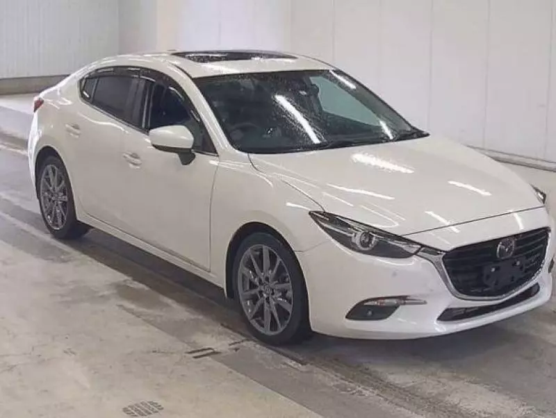 Mazda Axela    - 2018