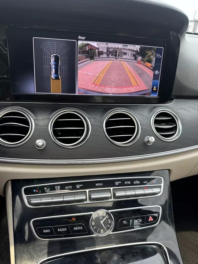 Mercedes-Benz E 300   - 2017