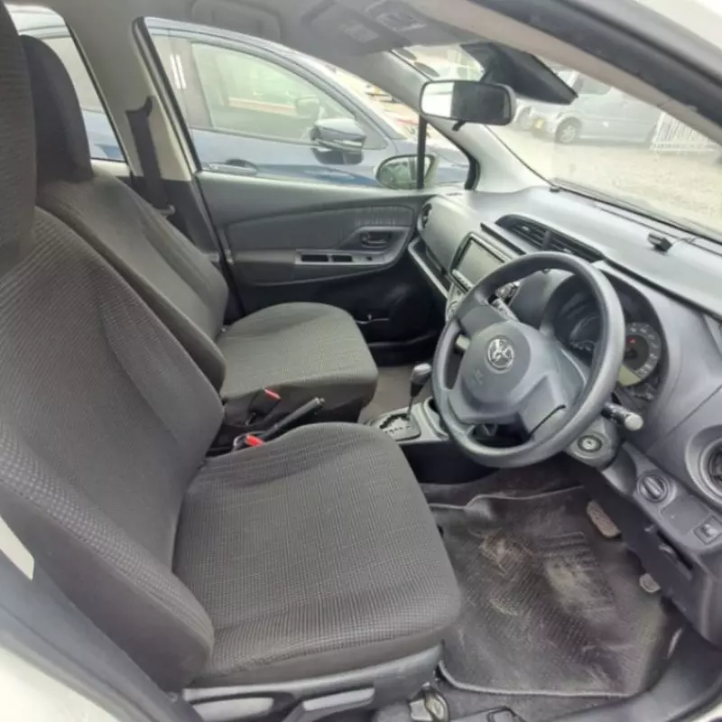 Toyota Vitz   - 2018