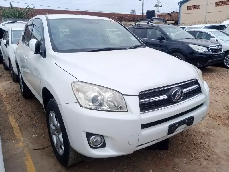 Toyota Vanguard    - 2012