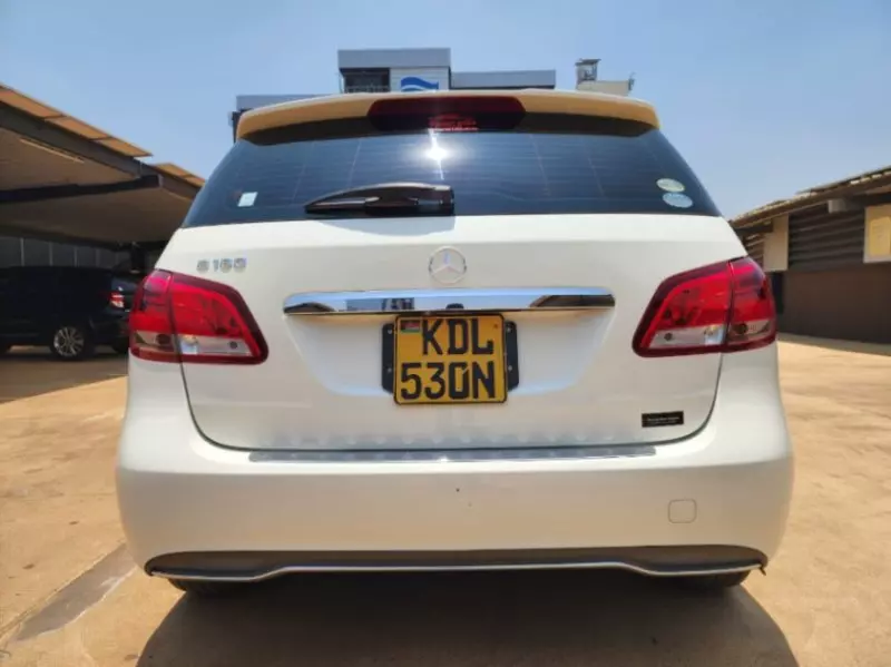 Mercedes-Benz B 180   - 2016