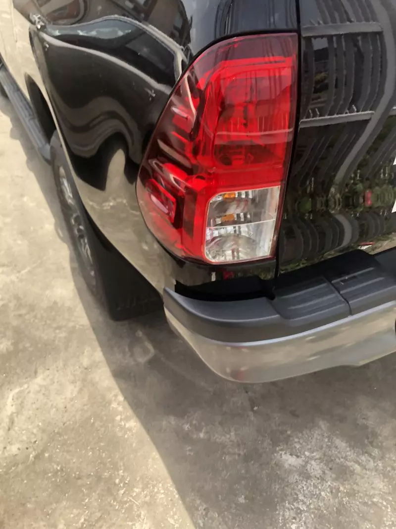 Toyota Hilux    - 2022