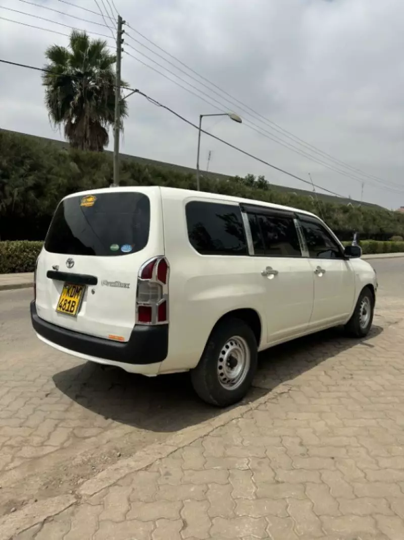 Toyota Probox    - 2016