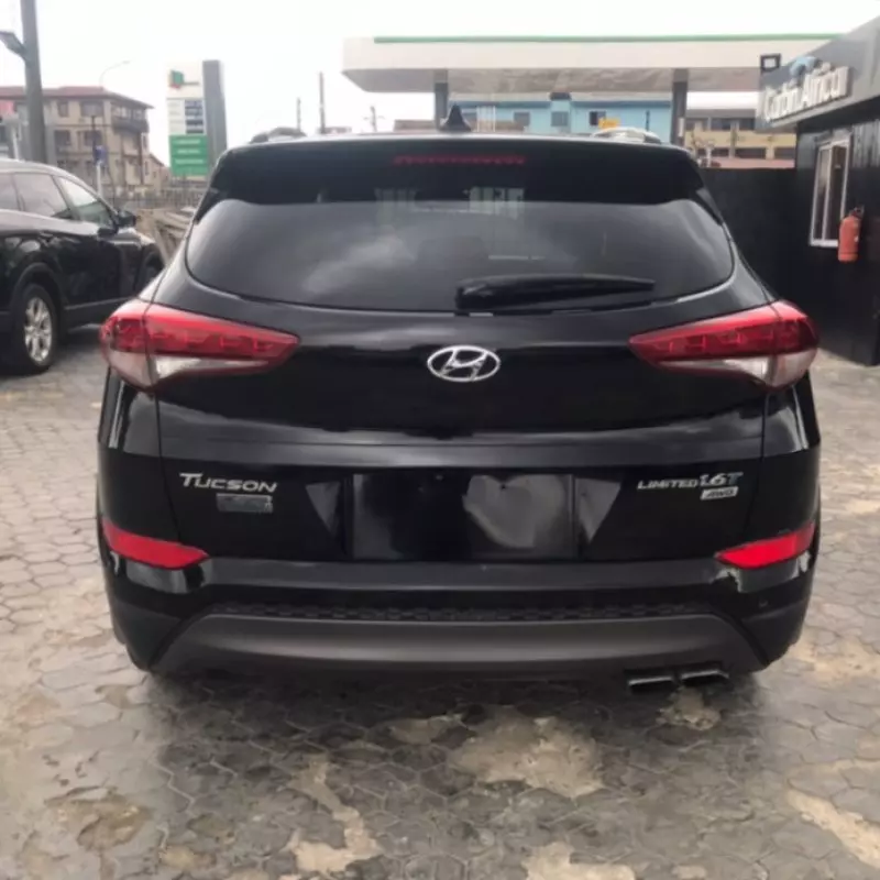 Hyundai TUCSON   - 2016