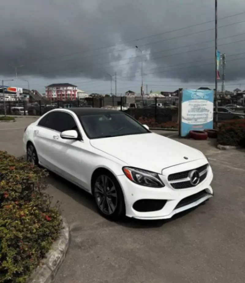 Mercedes-Benz C 300   - 2015