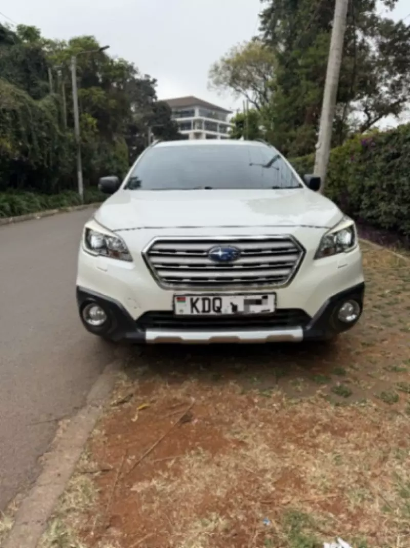 Subaru Outback   - 2015