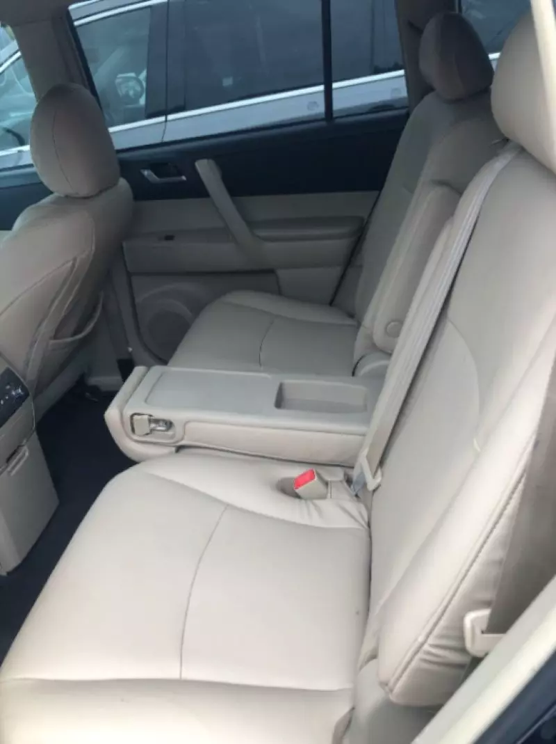 Toyota Highlander   - 2009