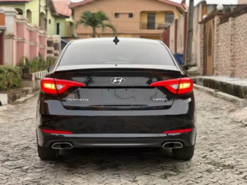 Hyundai Sonata   - 2017