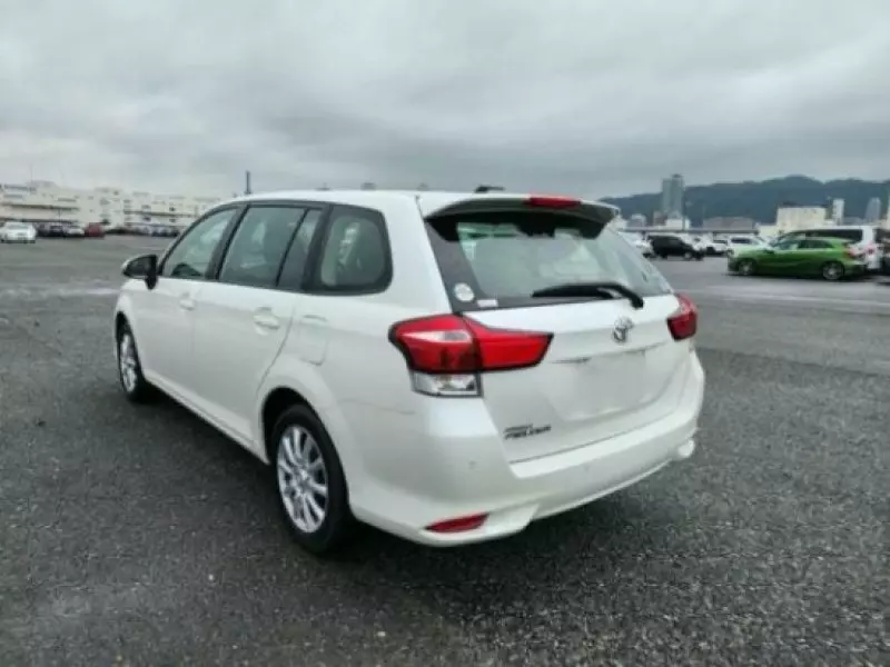Toyota Fielder    - 2018