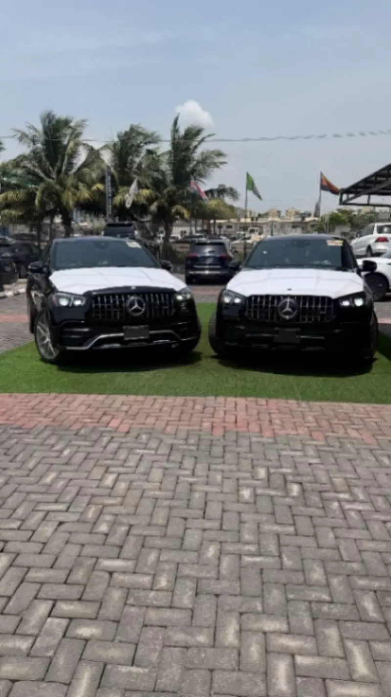 Mercedes-Benz GLE 53 AMG   - 2021