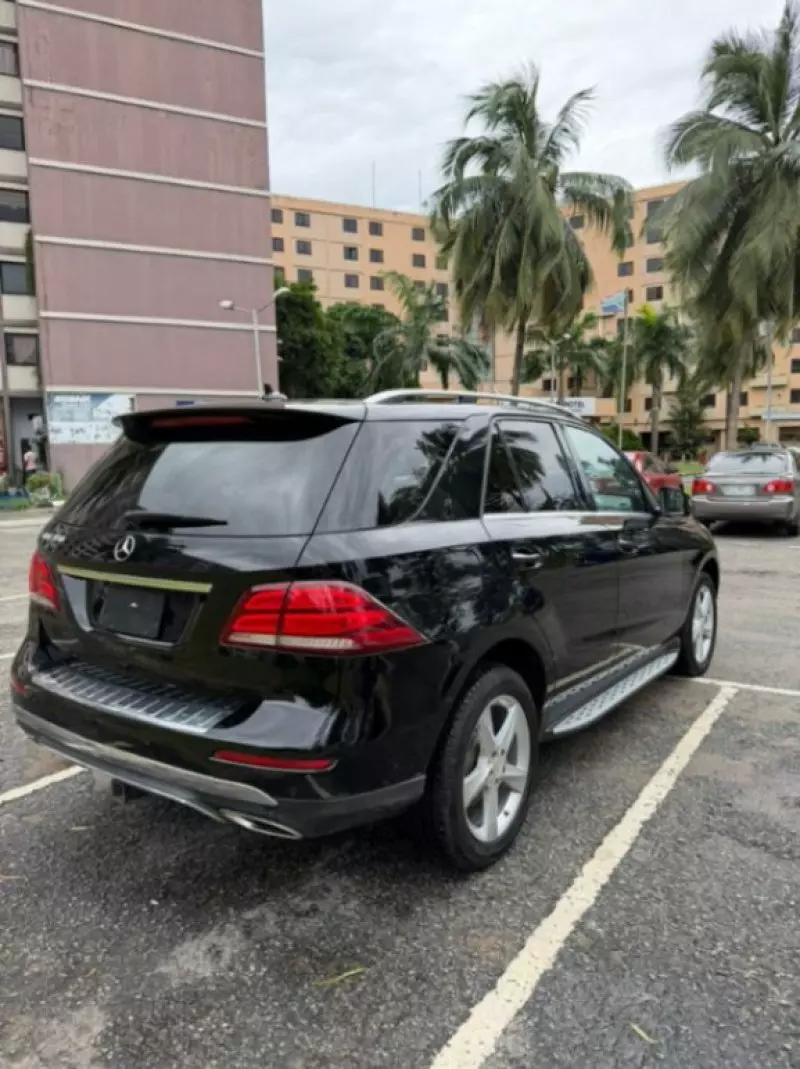 Mercedes-Benz GLE 350   - 2016