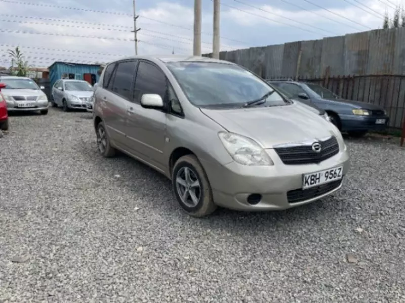 Toyota Spacio   - 2010