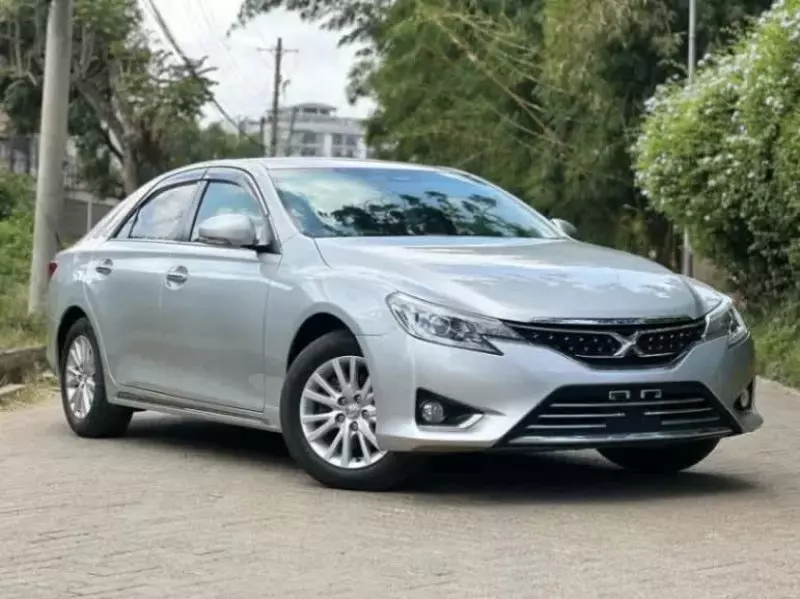 Toyota Mark X   - 2017