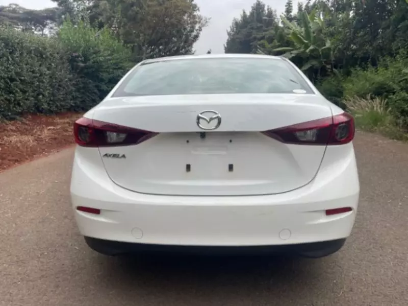 Mazda Axela    - 2016
