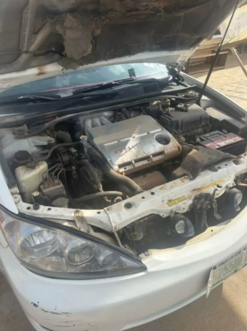 Toyota Camry   - 2002