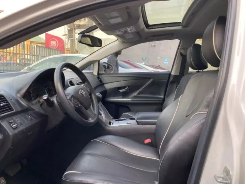 Toyota Venza   - 2014