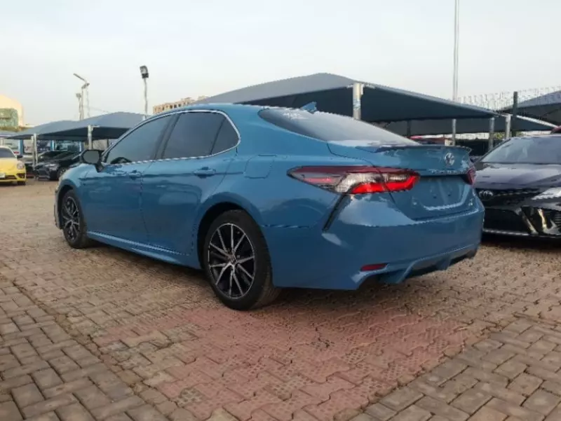 Toyota Camry   - 2023