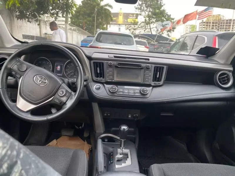 Toyota Rav4   - 2017