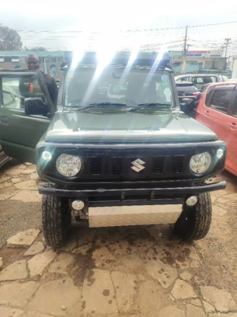 SUZUKI Jimny    -