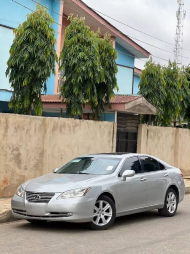 Lexus ES 350   - 2009