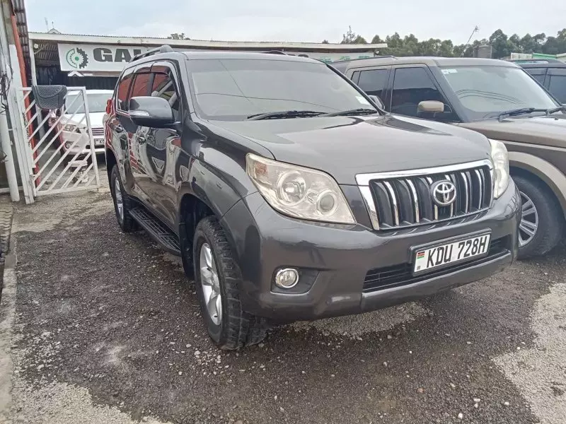 Toyota Landcruiser Prado   - 2012