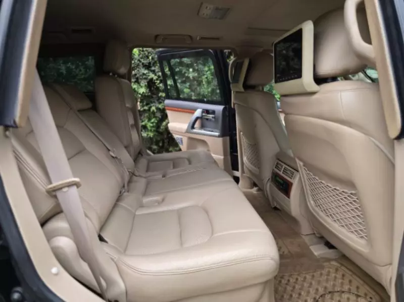 Toyota Land Cruiser   - 2015