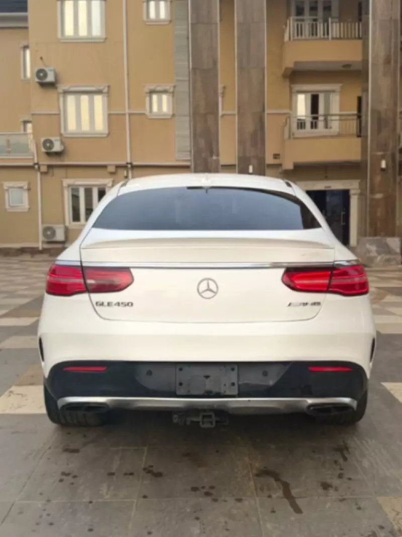 Mercedes-Benz GLE-Class   - 2016