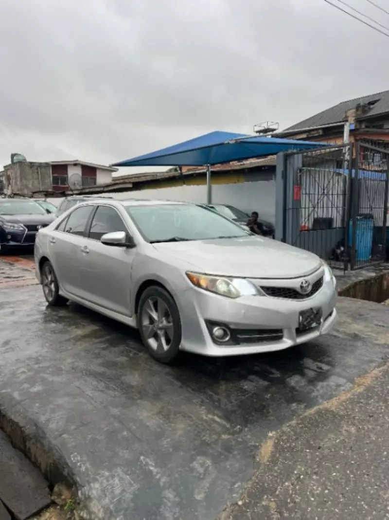 Toyota Camry   - 2007