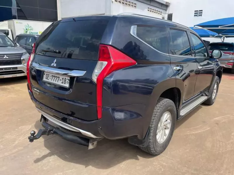 Mitsubishi Pajero Sport   - 2018