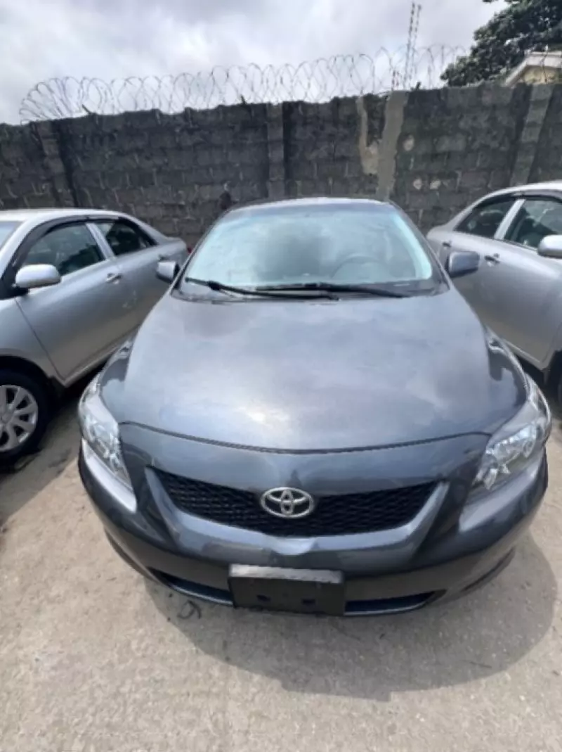 Toyota Corolla   - 2013