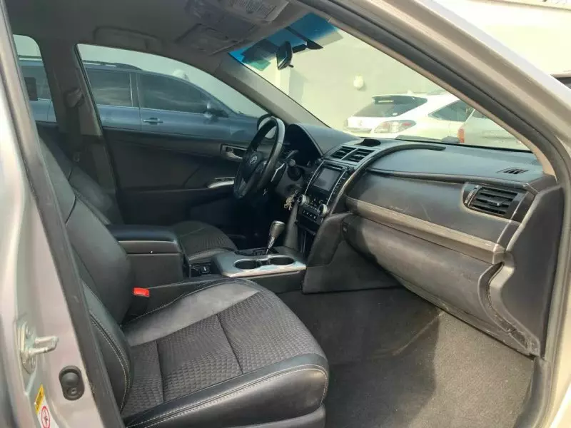 Toyota Camry   - 2013