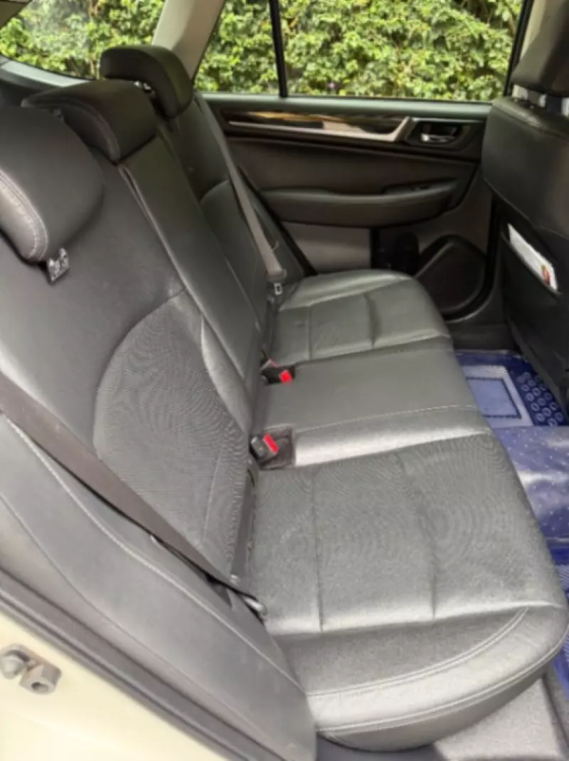 Subaru Outback   - 2015