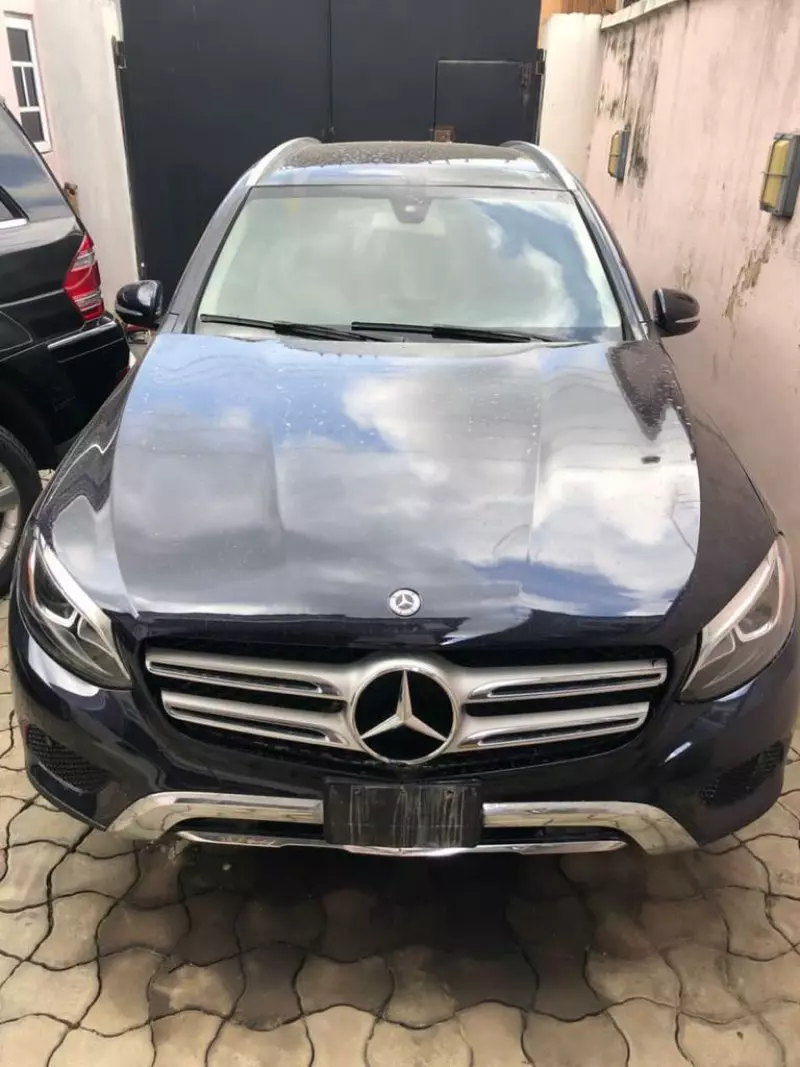 Mercedes-Benz GLC 300   - 2018